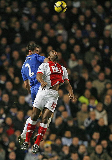 相比之下 相比之下